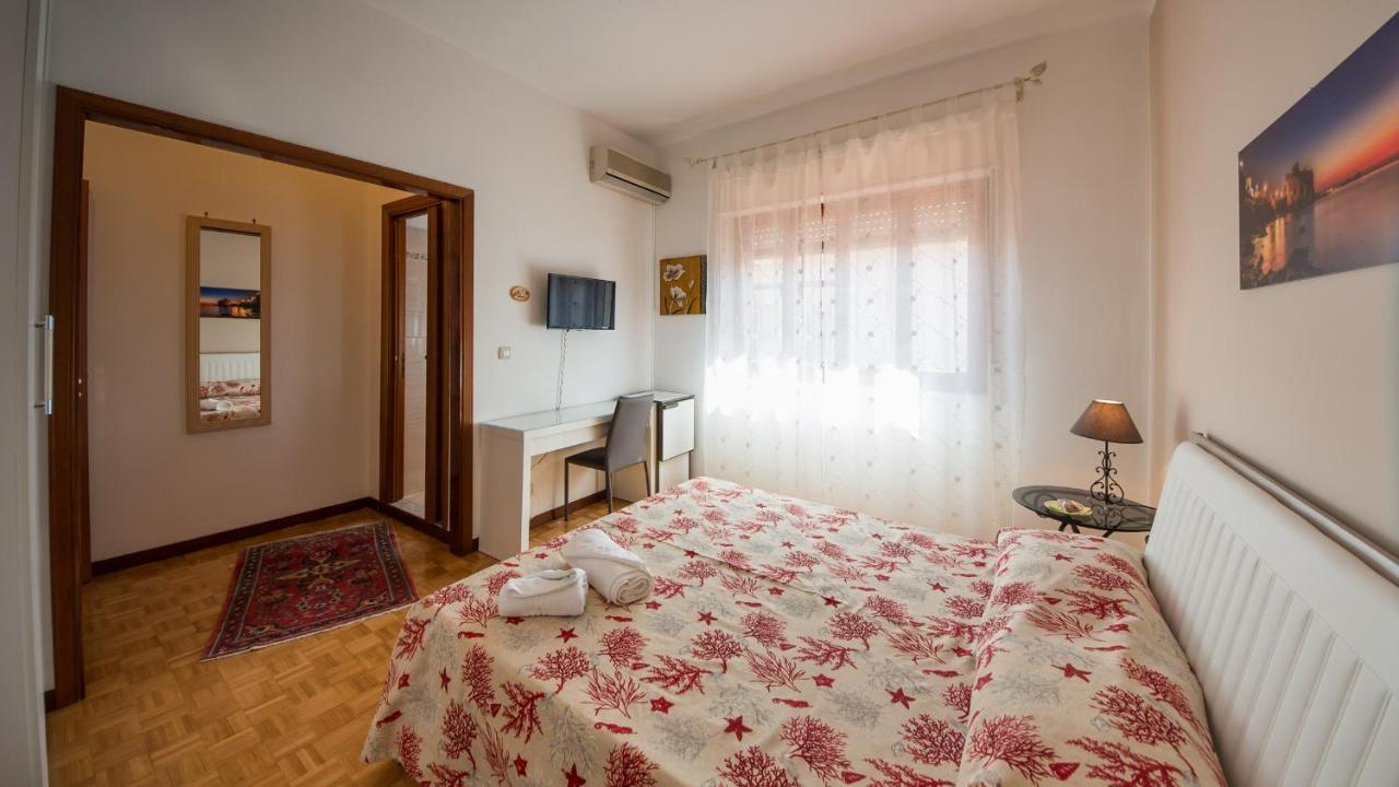 La Castellese Bed & Breakfast Aci Castello Luaran gambar