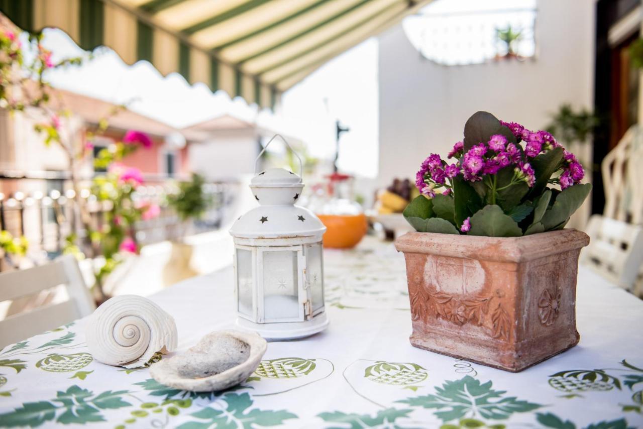 La Castellese Bed & Breakfast Aci Castello Luaran gambar
