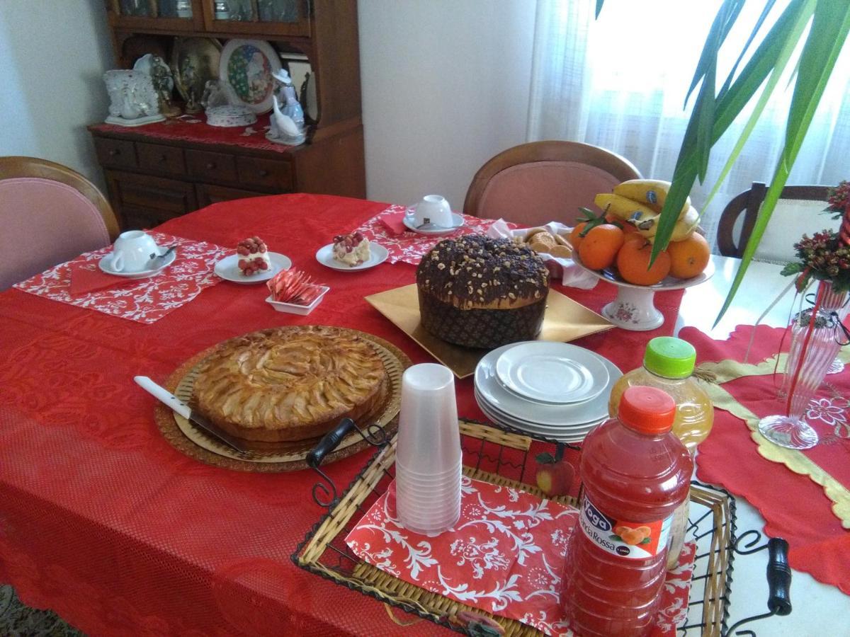 La Castellese Bed & Breakfast Aci Castello Luaran gambar
