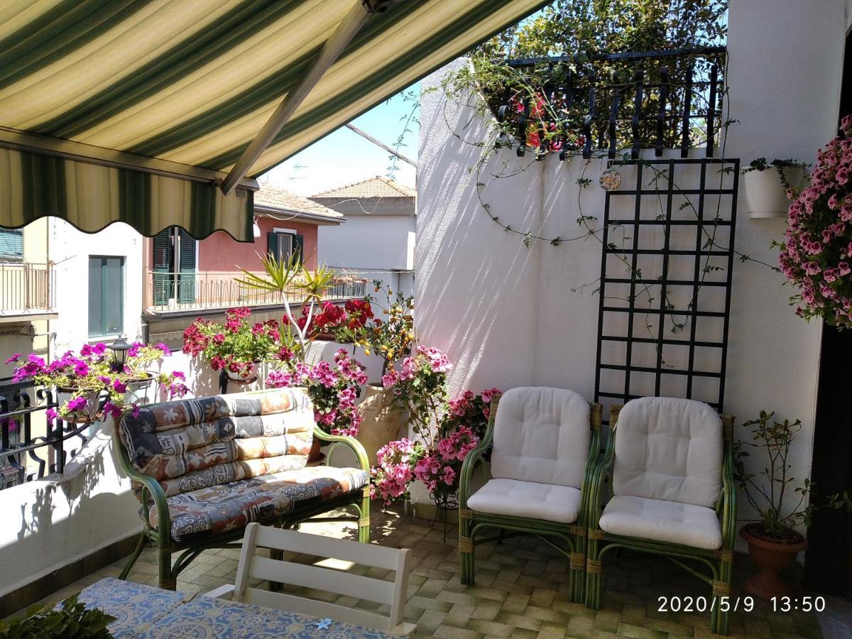 La Castellese Bed & Breakfast Aci Castello Luaran gambar